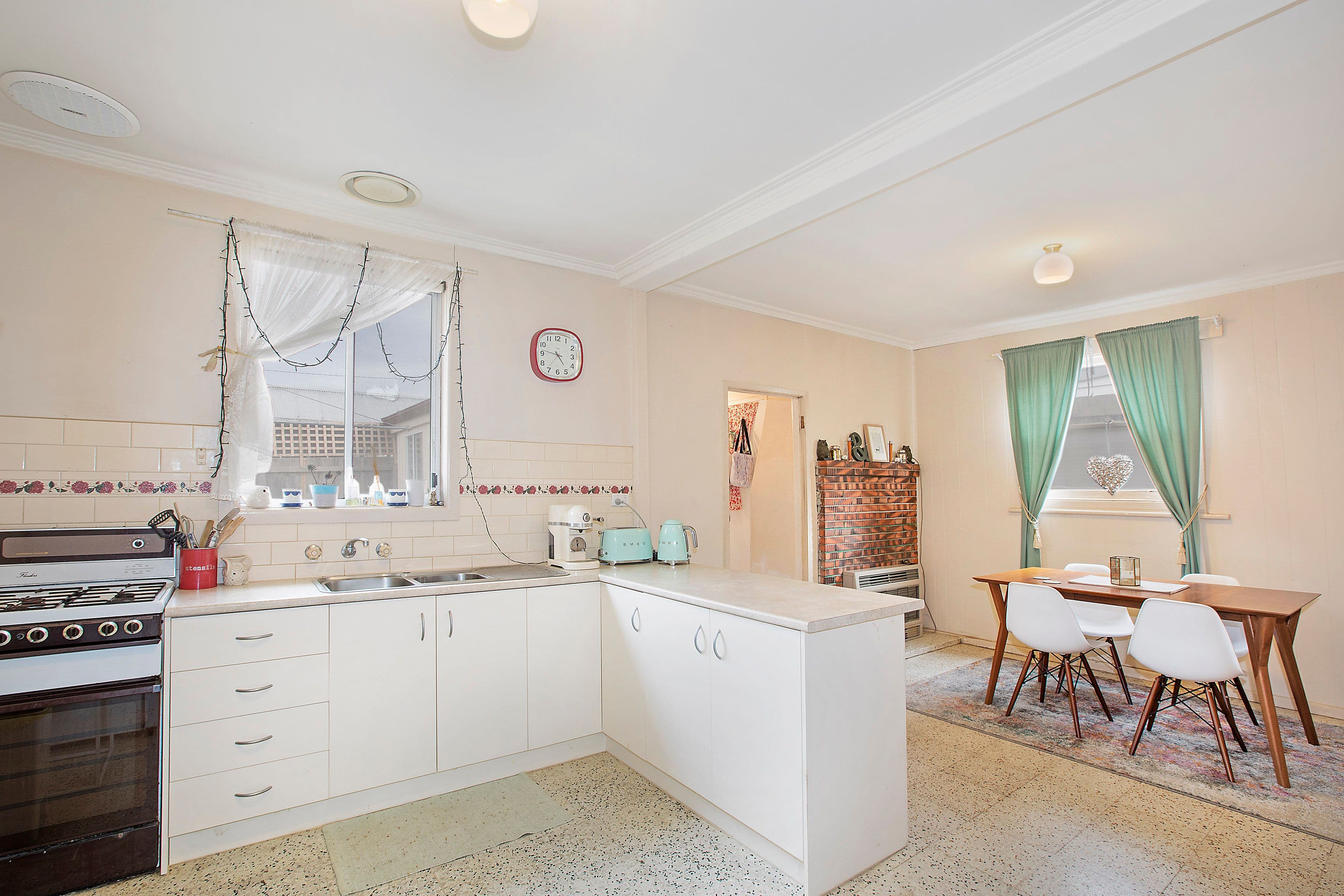 3 Glen Court, Glen Waverley, Glen Waverley - Thumbnail 6