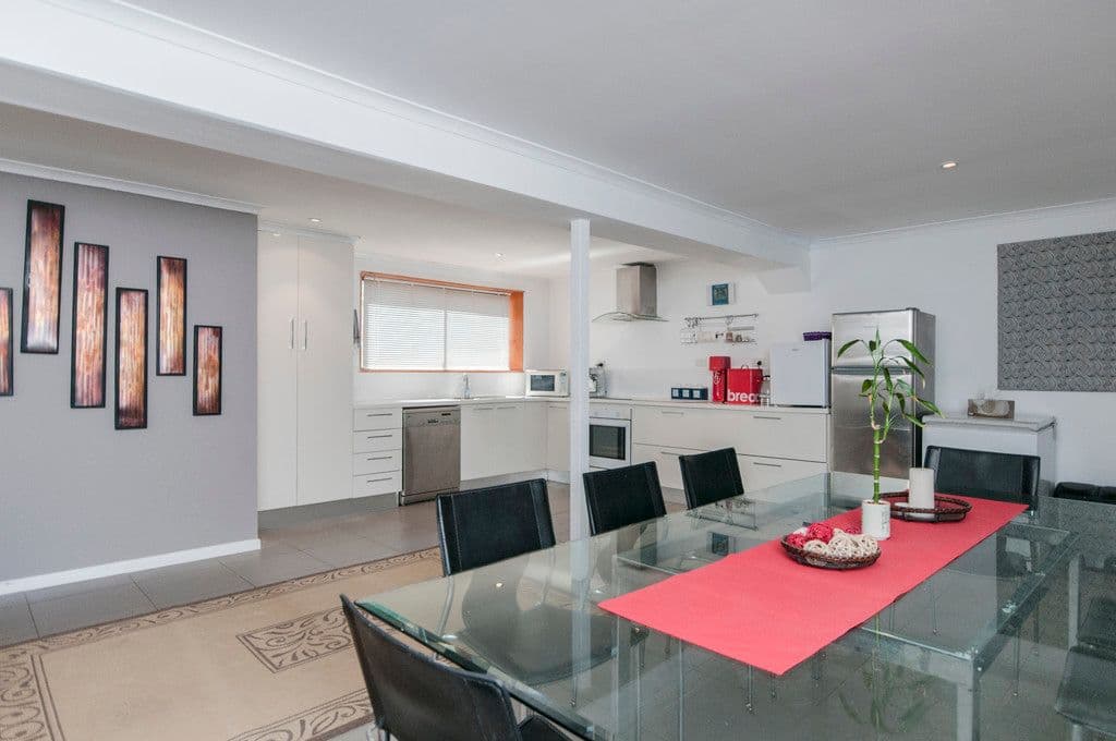 8 Rathbone Street, HILLCREST QLD 4118, Hillcrest - Thumbnail 2