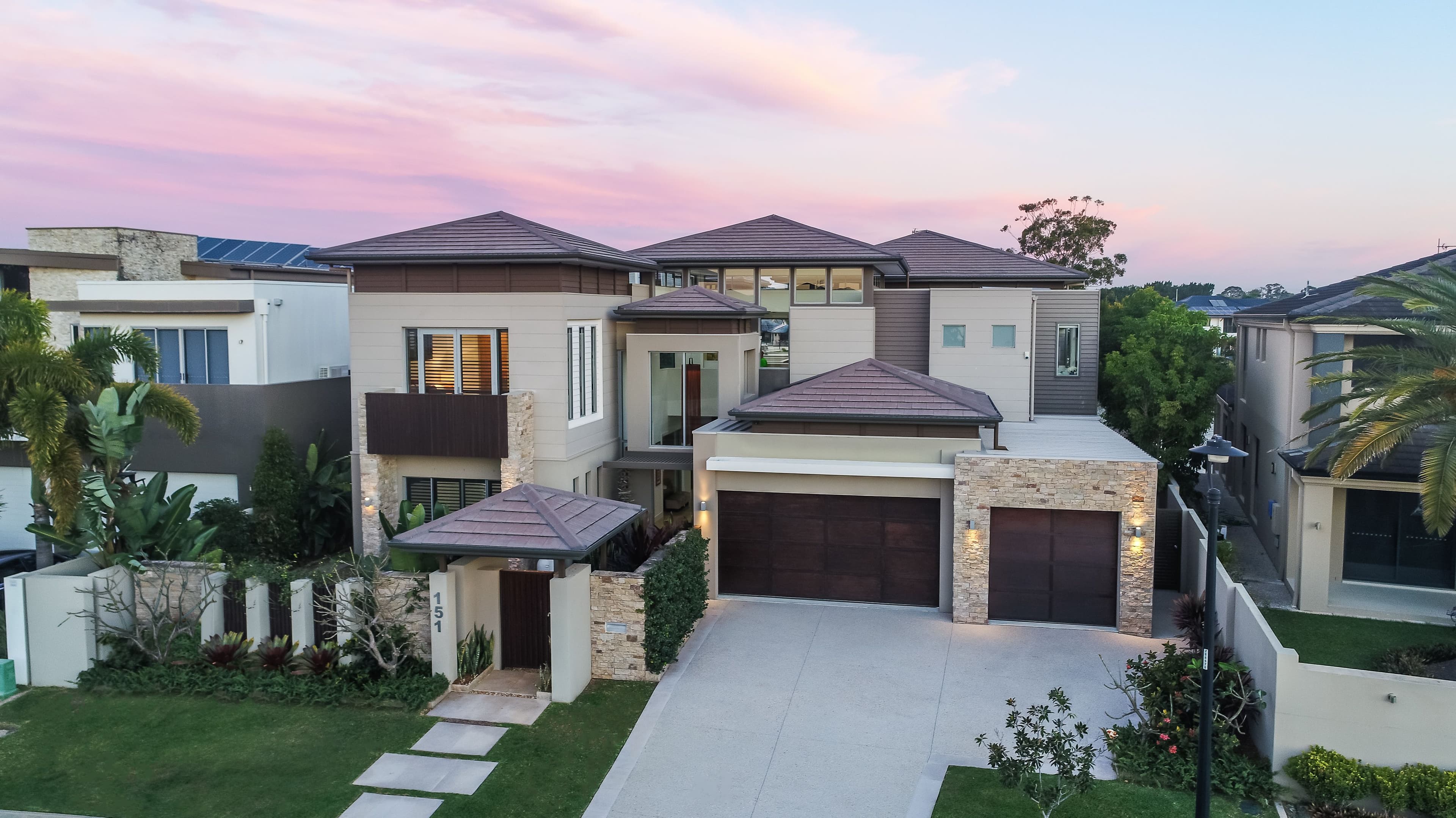 151 Sir Bruce Small Boulevard, Benowa Waters QLD 4217, Benowa - Thumbnail 2