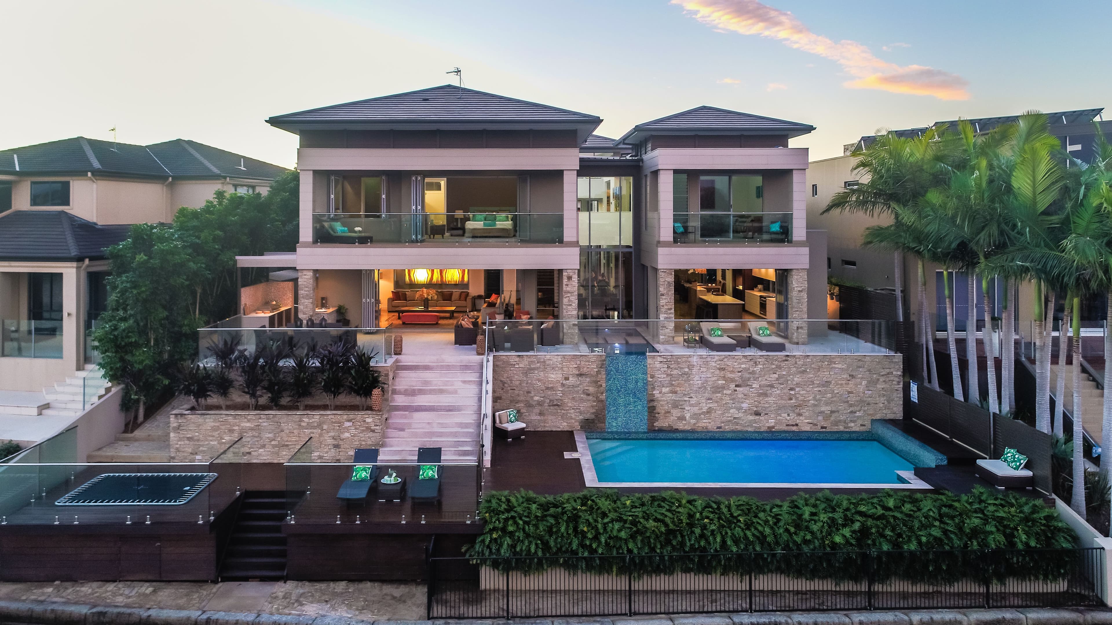151 Sir Bruce Small Boulevard, Benowa Waters QLD 4217, Benowa - Thumbnail 3