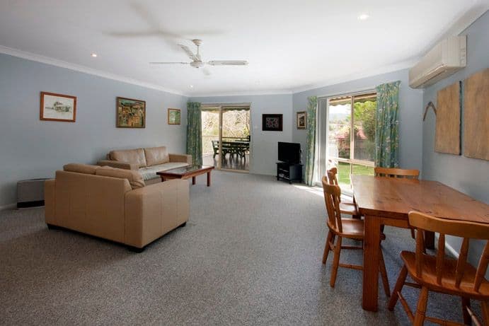 7 Brolga Place, CAMBEWARRA VILLAGE NSW 2540, Cambewarra Village - Thumbnail 2
