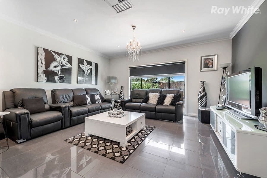 21 Madden Drive, South Morang VIC 3752, South Morang - Thumbnail 5
