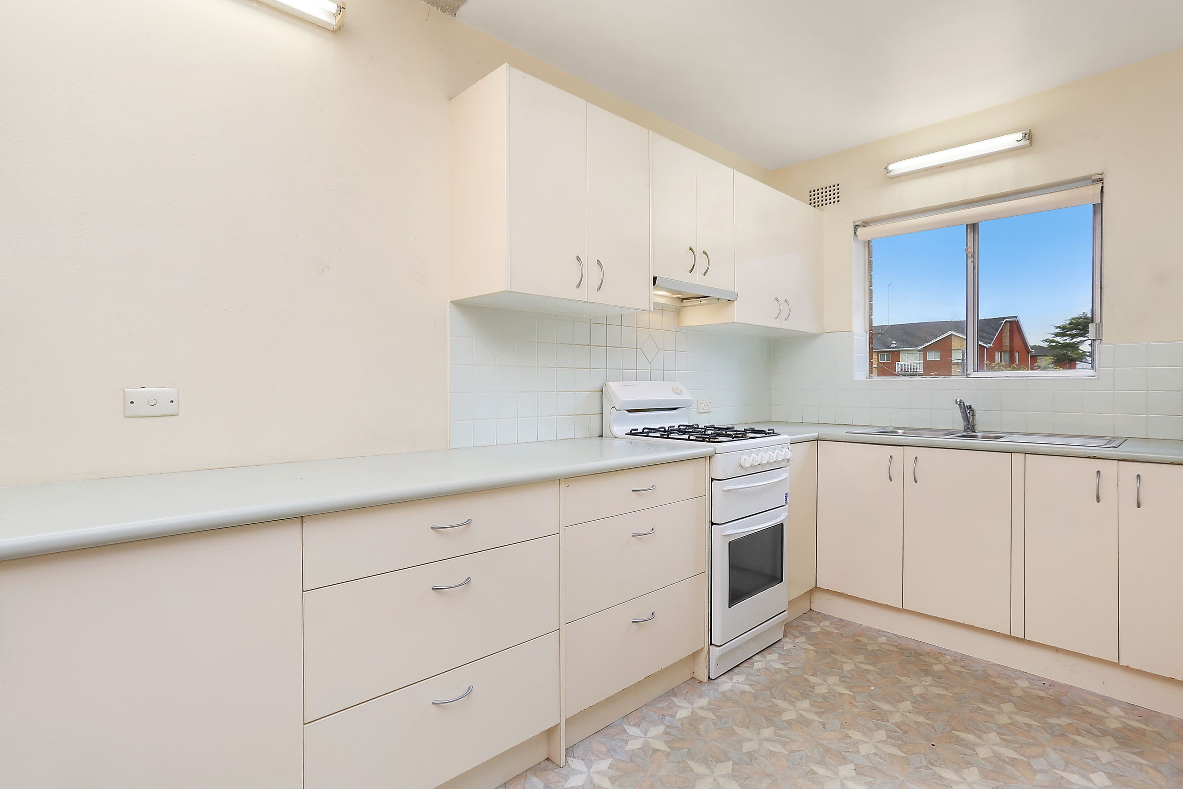 2 Hearne Close, Eastlakes NSW 2018, Eastlakes - Thumbnail 3