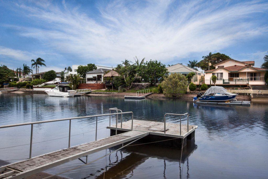 27 Platypus Avenue, SORRENTO QLD 4217, Sorrento - Image 1