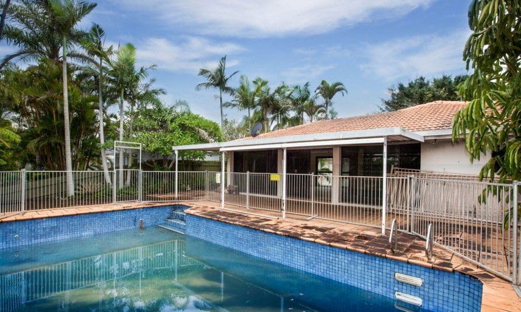 27 Platypus Avenue, SORRENTO QLD 4217, Sorrento - Thumbnail 2