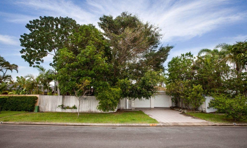 27 Platypus Avenue, SORRENTO QLD 4217, Sorrento - Thumbnail 3