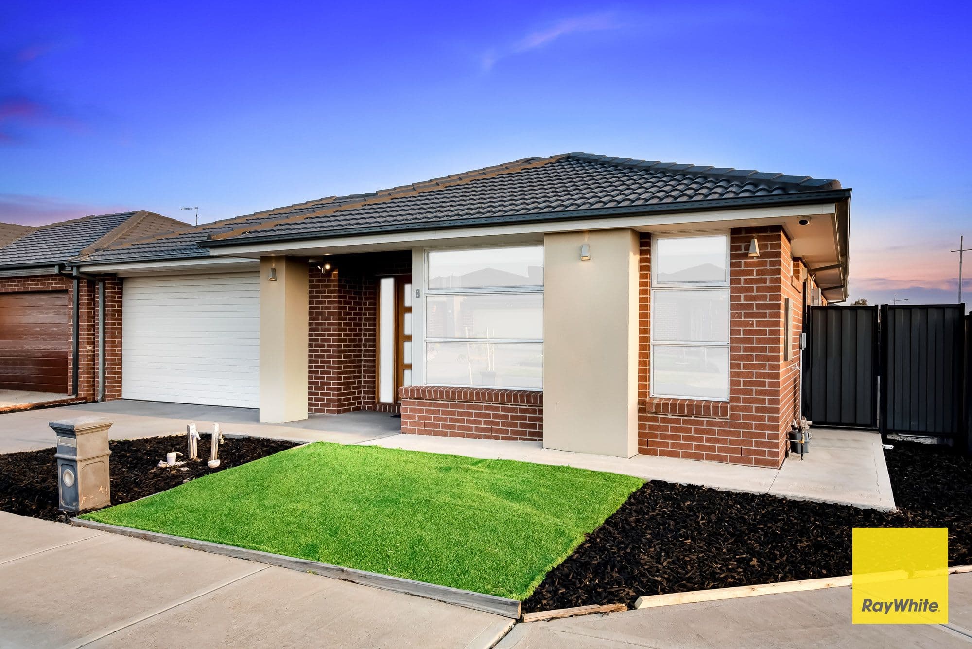 8 Hillcrest Parade, Tarneit VIC 3029, Tarneit - Thumbnail 2