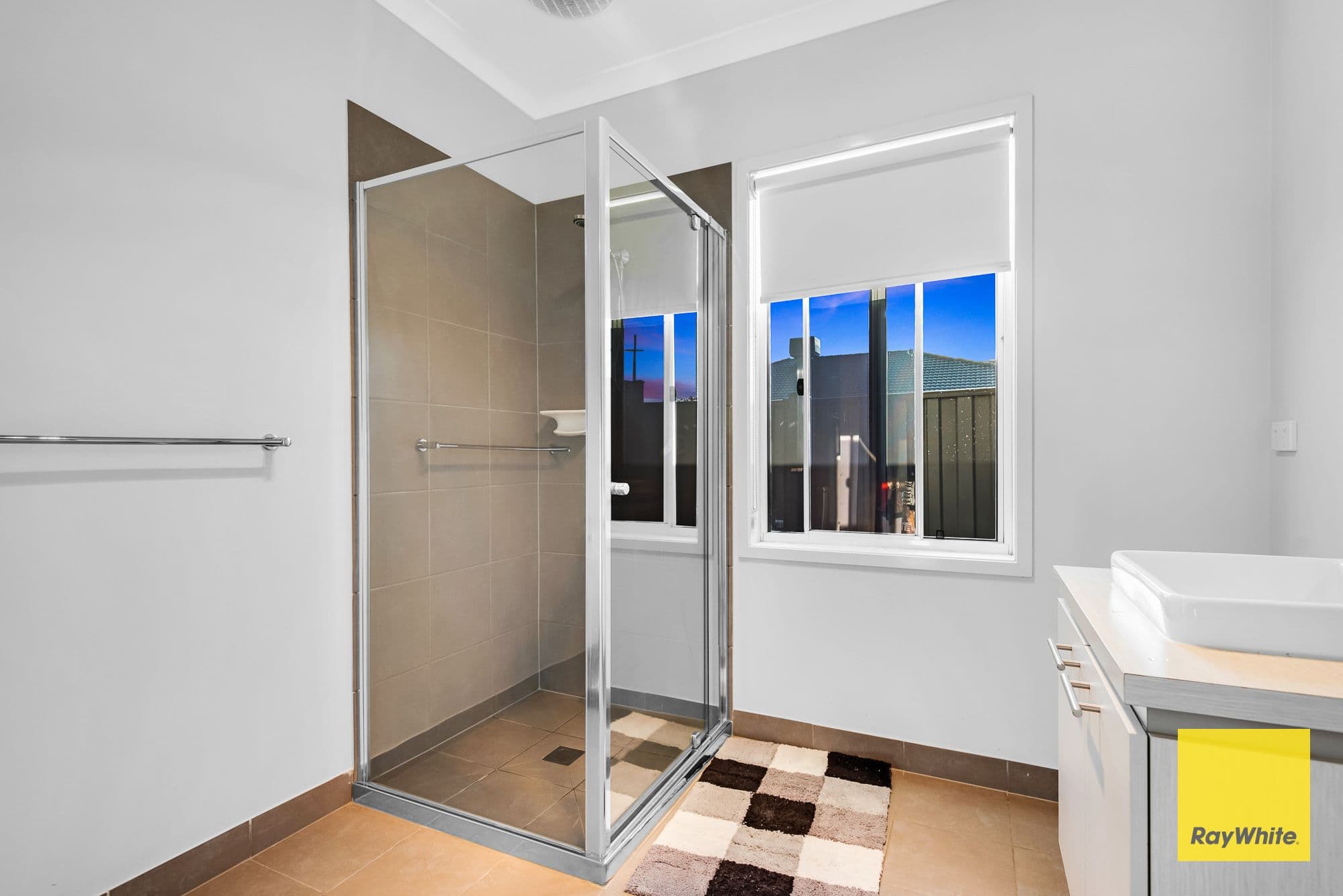 8 Hillcrest Parade, Tarneit VIC 3029, Tarneit - Thumbnail 4