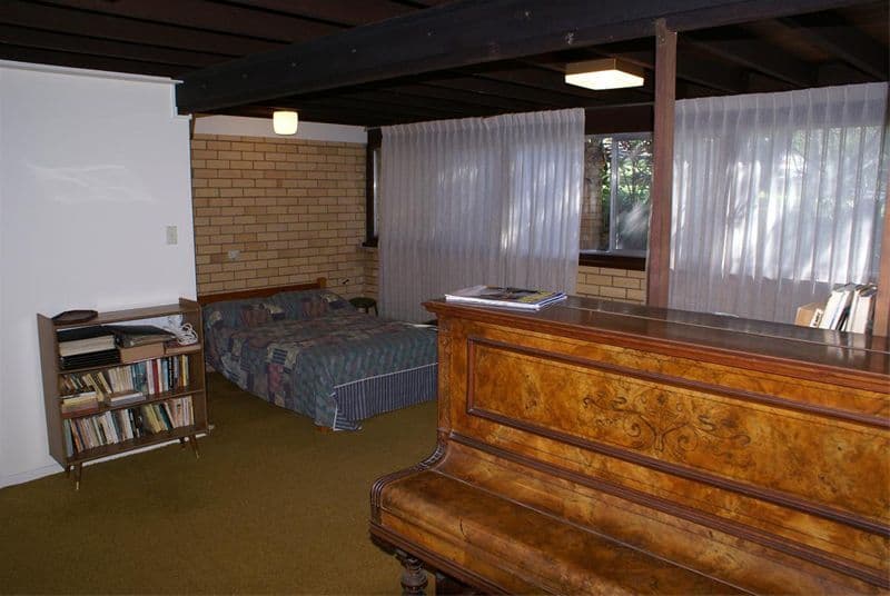 16 Roedean Street, FIG TREE POCKET QLD 4069, Fig Tree Pocket - Thumbnail 6