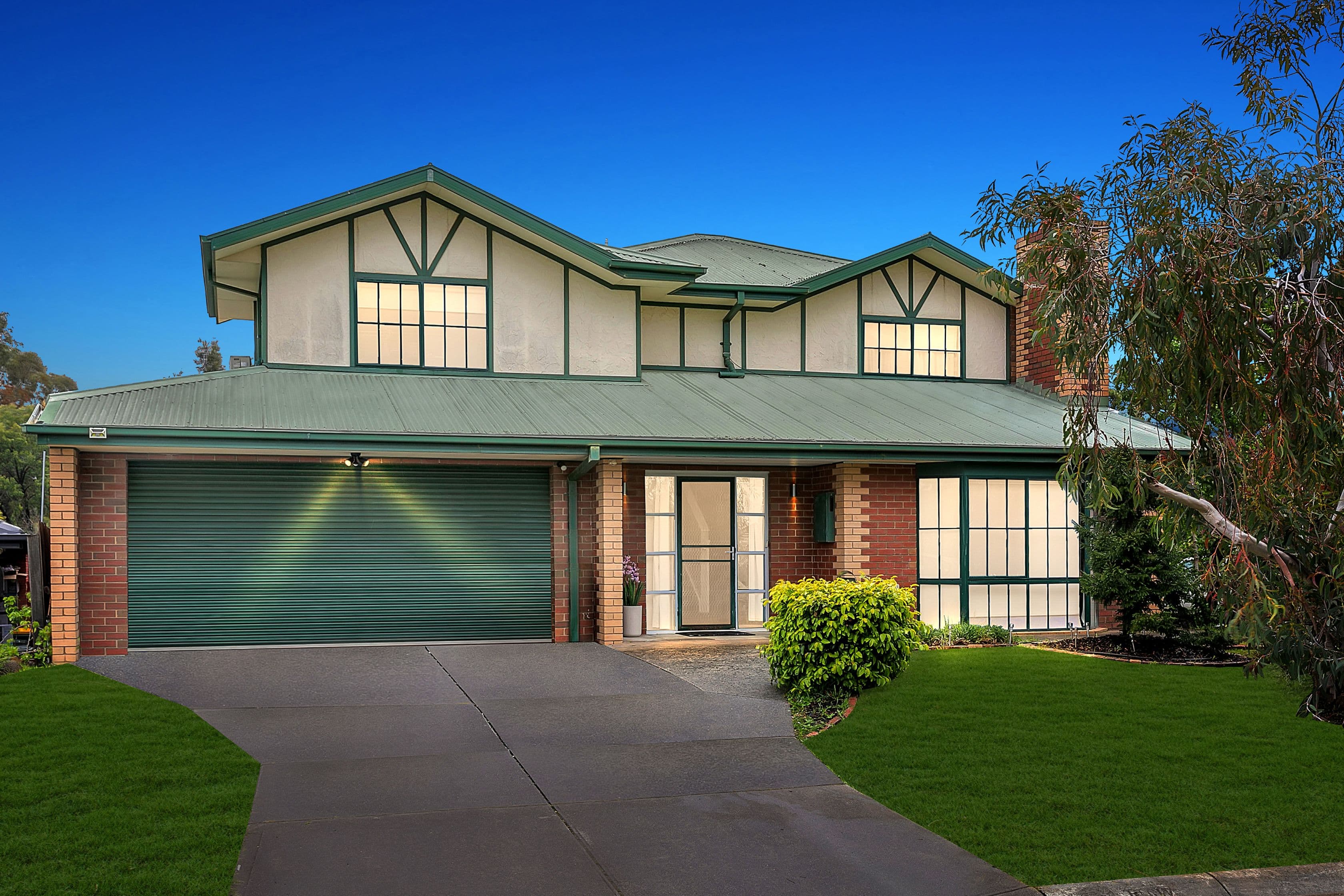 8 Robin Place, South Morang VIC 3752, South Morang - Image 1