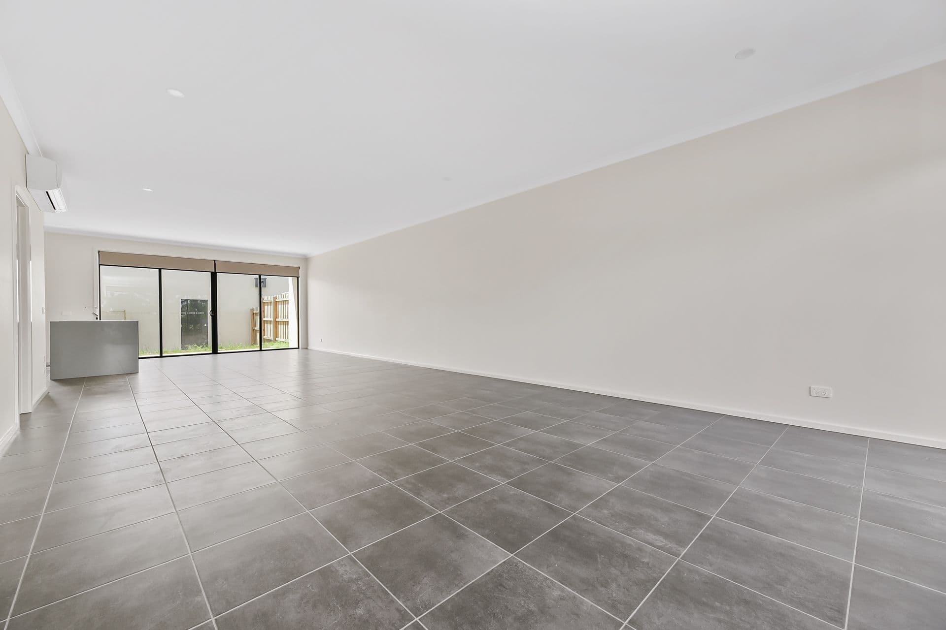 23 Fawkner Walk, Clyde North VIC 3978, Clyde North - Thumbnail 4
