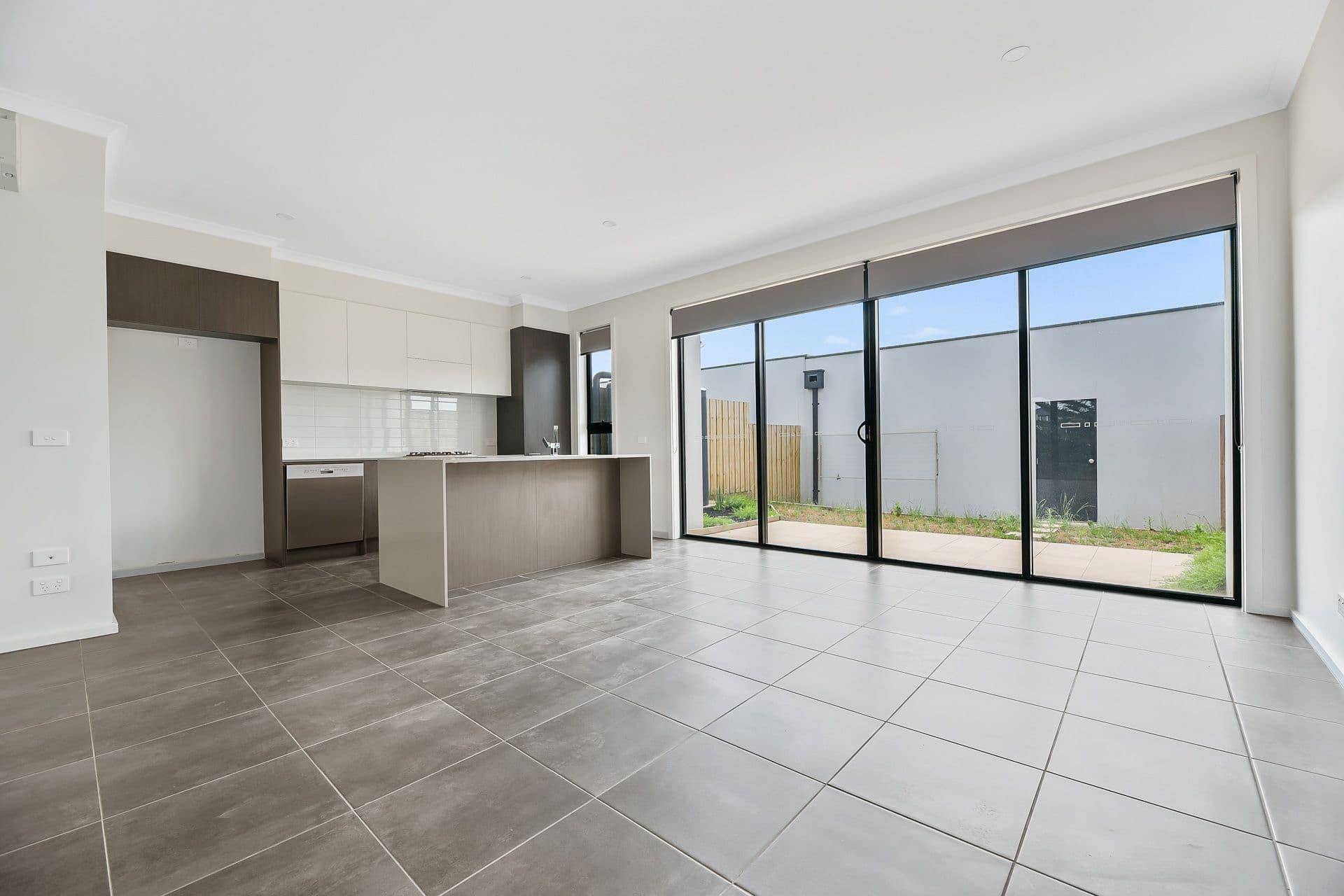 23 Fawkner Walk, Clyde North VIC 3978, Clyde North - Thumbnail 5