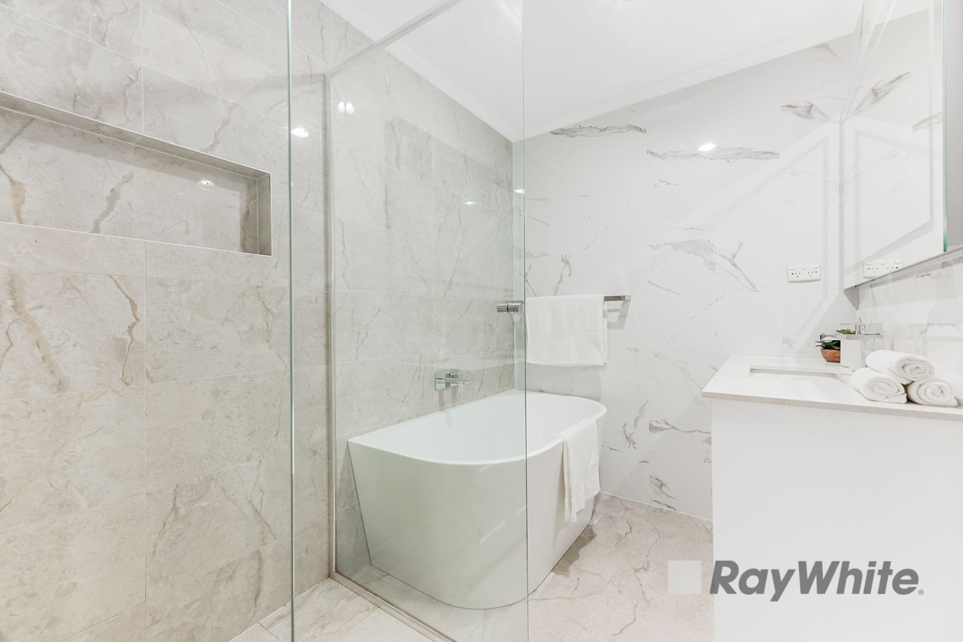 2 Wild Court, Endeavour Hills VIC 3802, Endeavour Hills - Thumbnail 8