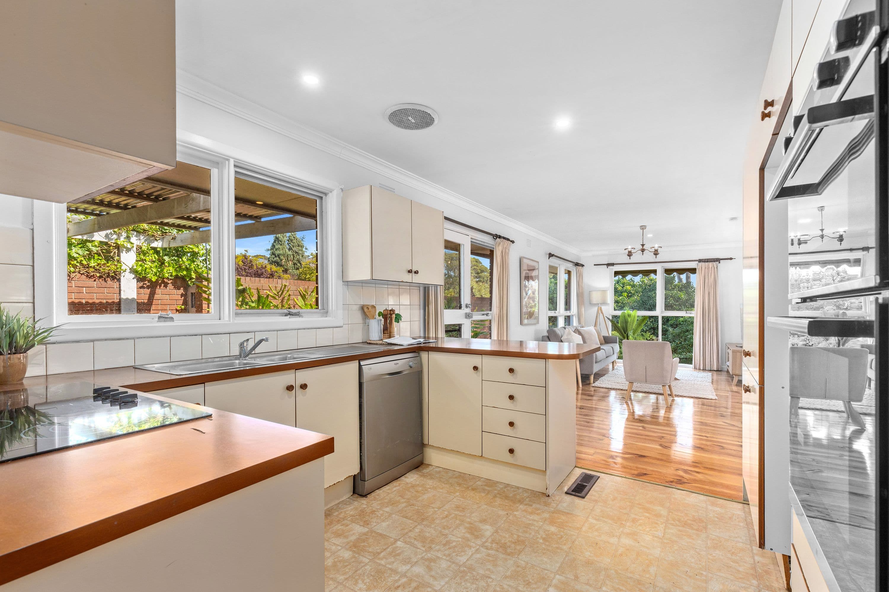 2 Carron Street, Balwyn North VIC 3104, Balwyn North - Thumbnail 4