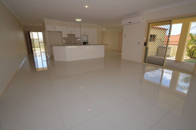 12 Bristol Place, ARUNDEL QLD 4214, Arundel - Thumbnail 7
