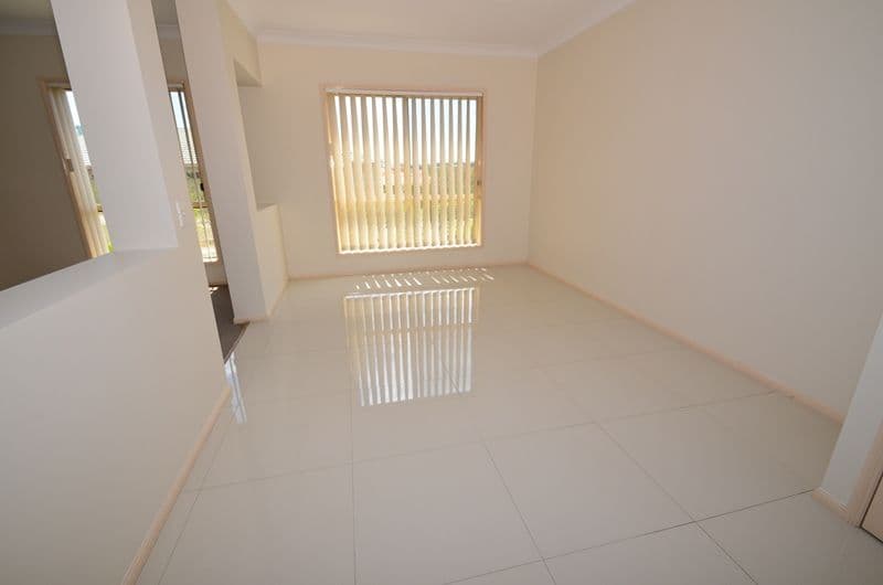 12 Bristol Place, ARUNDEL QLD 4214, Arundel - Thumbnail 8