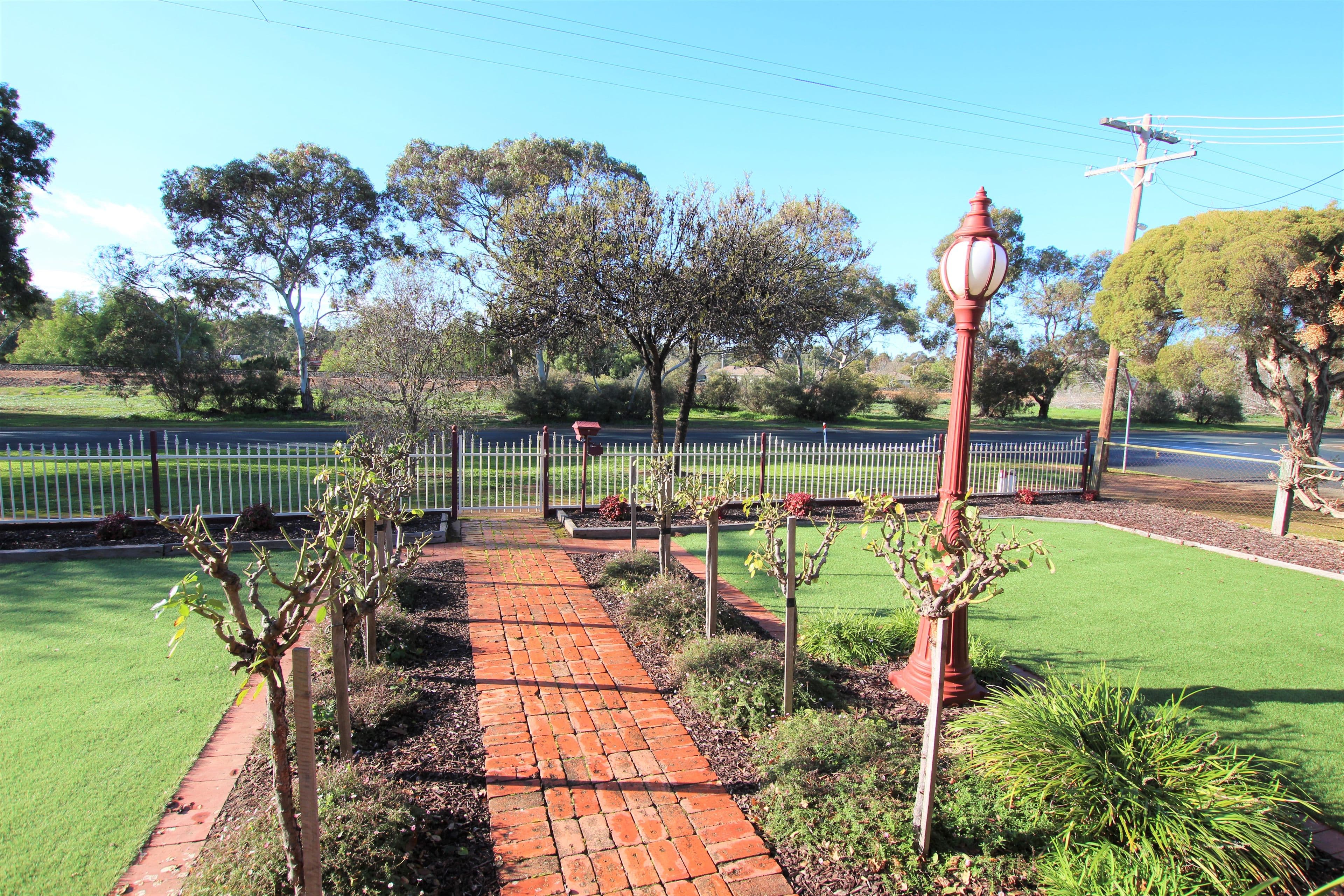 70 Ramsay Street, Rochester VIC 3561, Rochester - Thumbnail 7