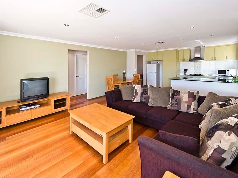 12 Carnation Street, Canning Vale WA 6155, Canning Vale - Thumbnail 3