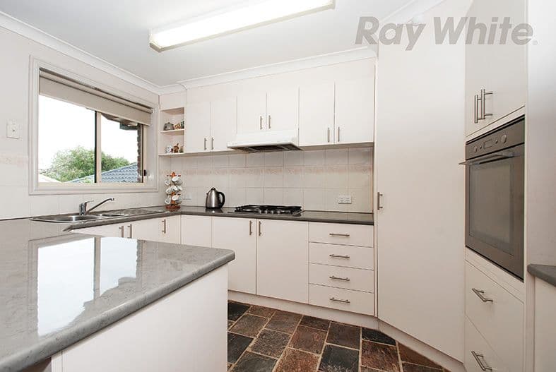 14 COMMERFORD Place, Chirnside Park VIC 3116, Chirnside Park - Thumbnail 2