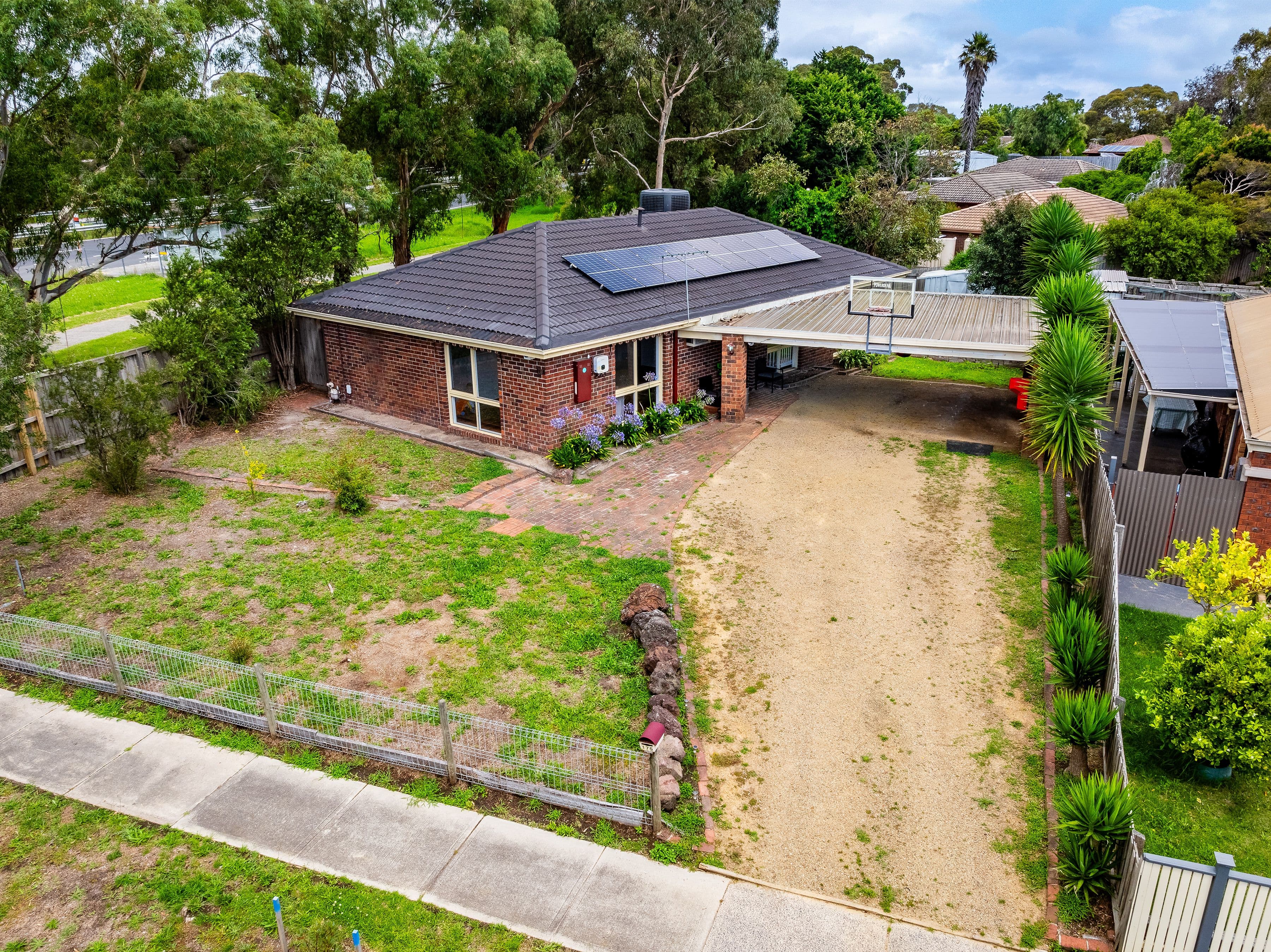 175 Endeavour Drive, Cranbourne North VIC 3977, Cranbourne North - Image 1
