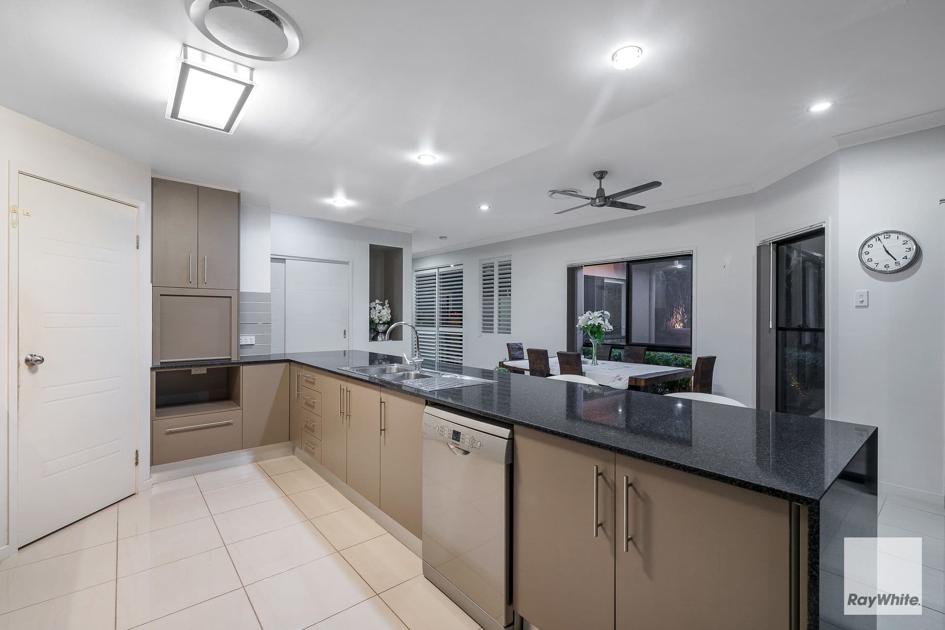 31 Cypress Street, Redland Bay QLD 4165, Redland Bay - Thumbnail 6