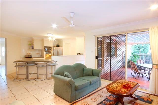 42  Jutsum Street, MIDDLE RIDGE QLD 4350, Middle Ridge - Thumbnail 3