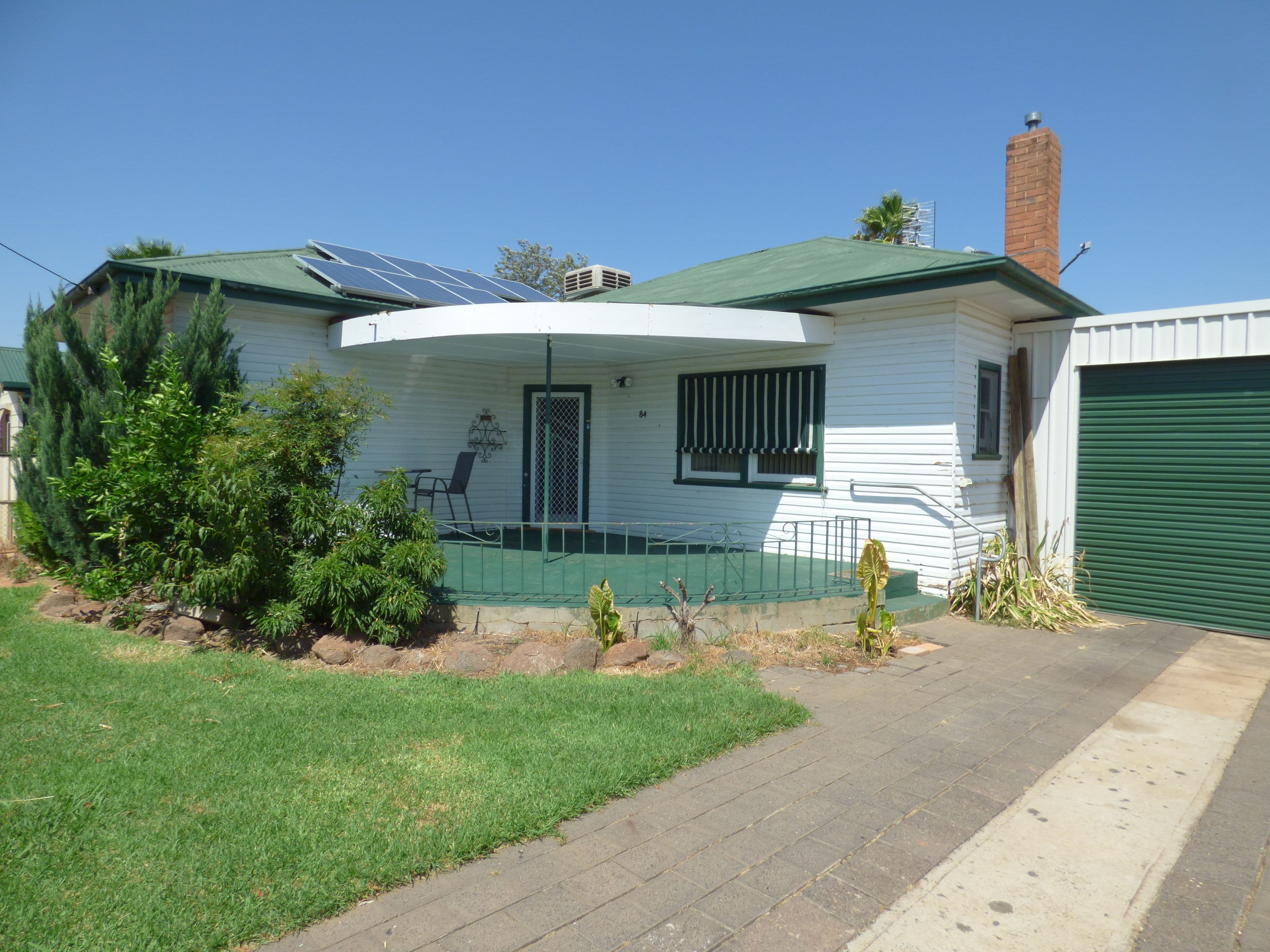 84 Farnell Street, Forbes - Image 1