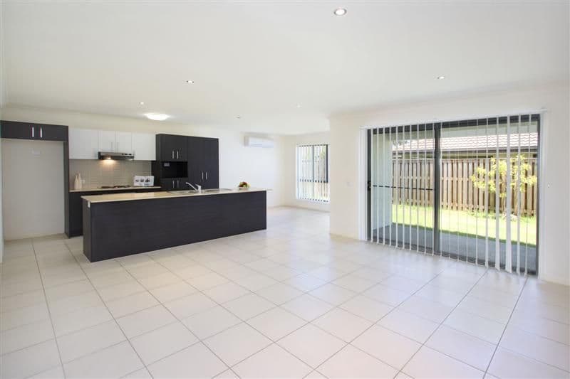 6 Kempsey Close, FITZGIBBON QLD 4018, Fitzgibbon - Thumbnail 3