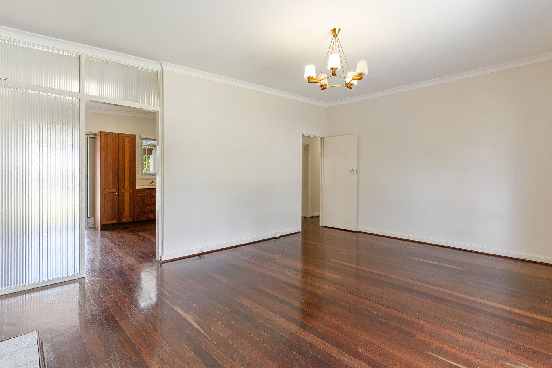 10 Wendron Street, Cloverdale WA 6105, Cloverdale - Thumbnail 2