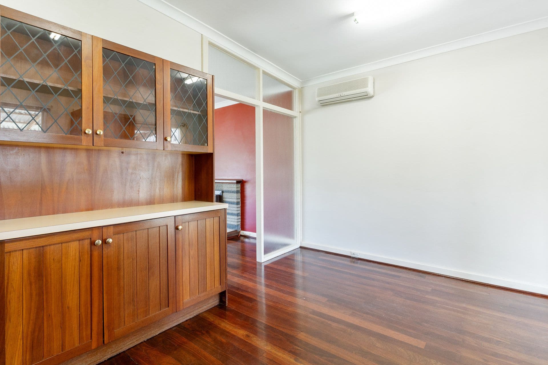 10 Wendron Street, Cloverdale WA 6105, Cloverdale - Thumbnail 4