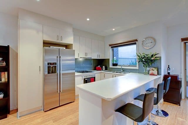 18 Marshall Drive, RESERVOIR VIC 3073, Reservoir - Thumbnail 3