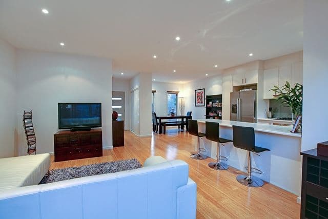 18 Marshall Drive, RESERVOIR VIC 3073, Reservoir - Thumbnail 6