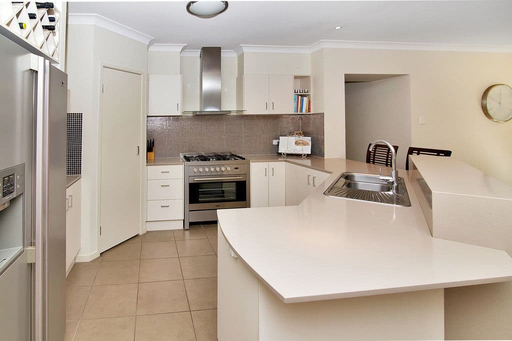 21 Van Asch Close, Doolandella QLD 4077, Doolandella - Thumbnail 2