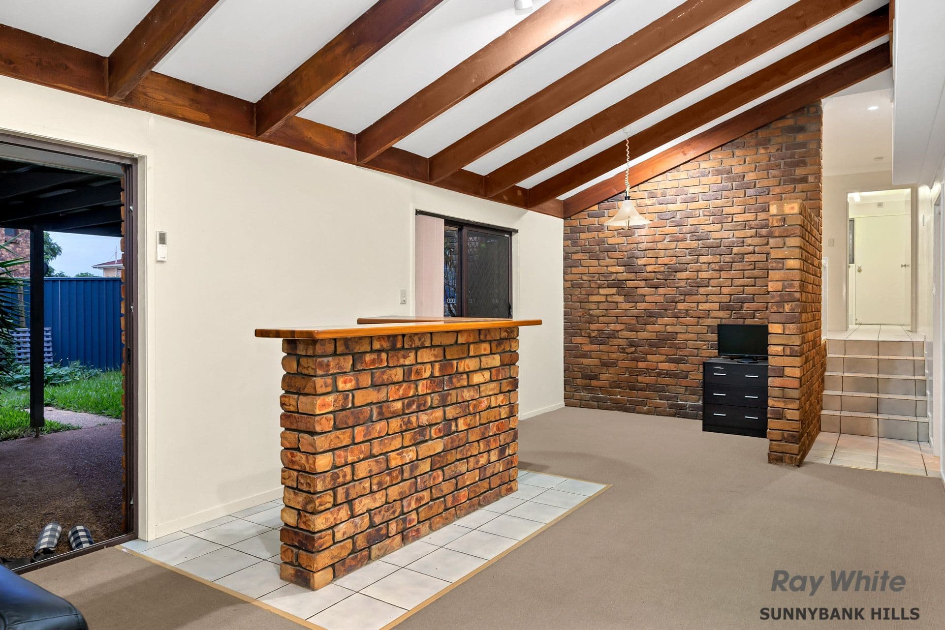 10 Dane Court, Eight Mile Plains QLD 4113, Eight Mile Plains - Thumbnail 6