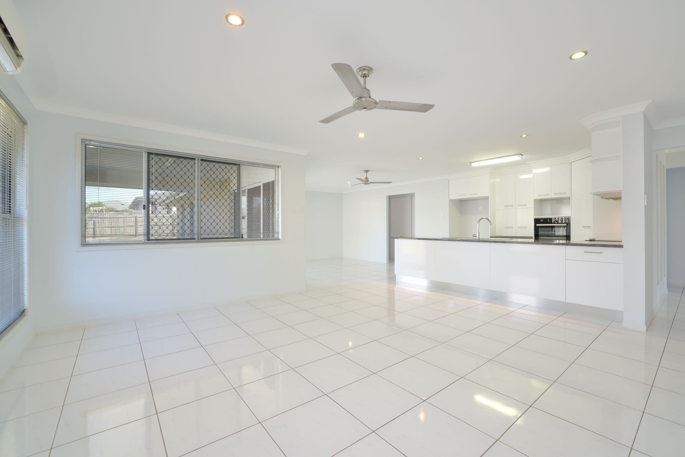 5 Briffney Street, Kirkwood QLD 4680, Kirkwood - Thumbnail 2