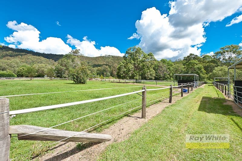168 Betts Road, CAMP MOUNTAIN QLD 4520, Camp Mountain - Thumbnail 3