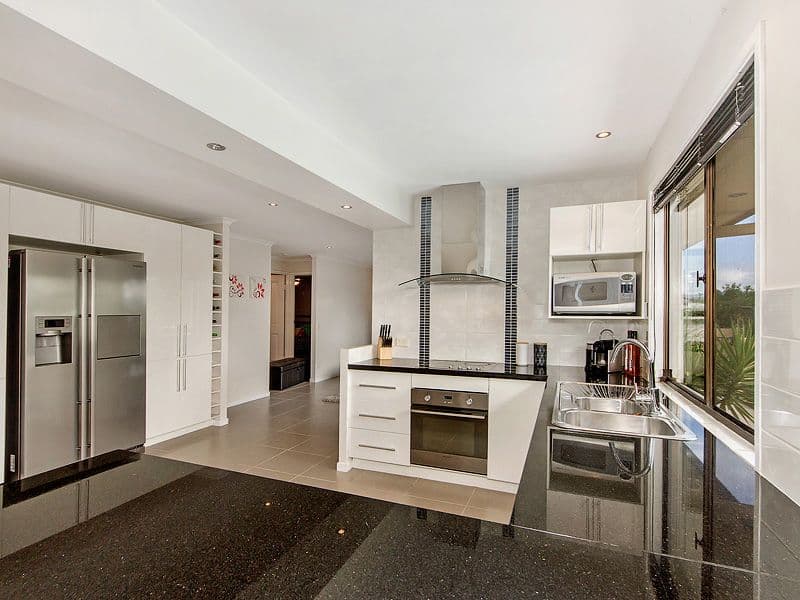 55 Marble Drive, Carrara QLD 4211, Carrara - Thumbnail 2