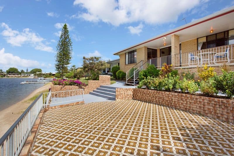 27 Weatherly Avenue, Mermaid Waters QLD 4218, Mermaid Waters - Thumbnail 5