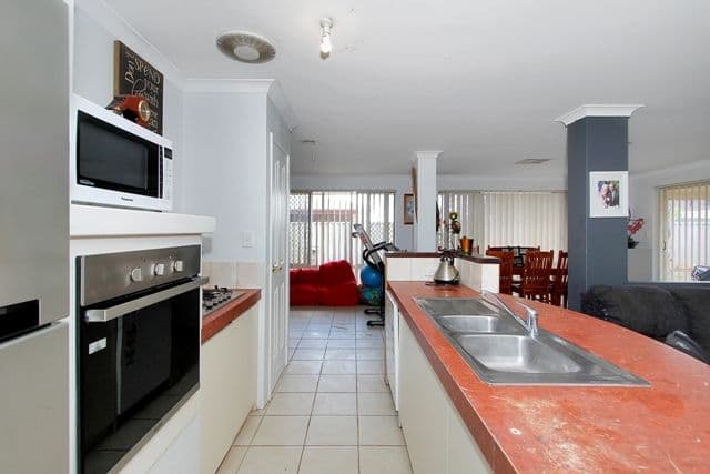14 Kemi Close, KENWICK WA 6107, Kenwick - Thumbnail 2
