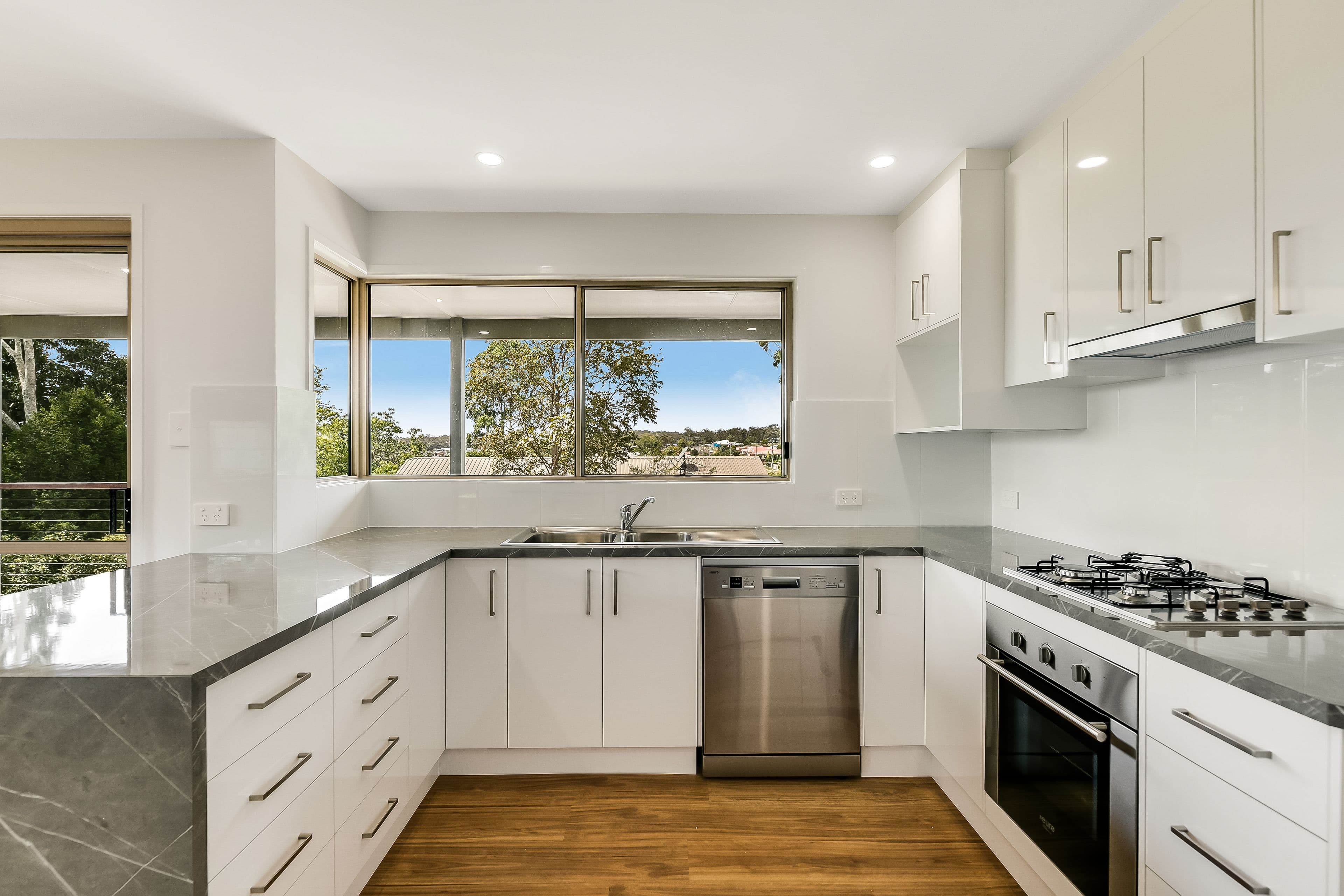 233 Stenner Street, Centenary Heights QLD 4350, Centenary Heights - Thumbnail 4