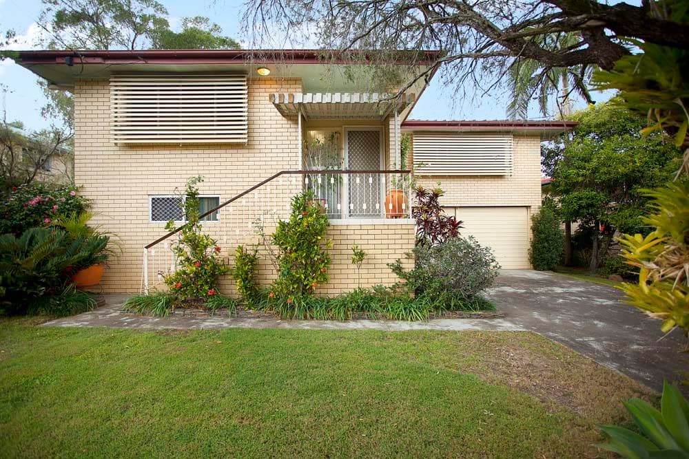 11 Nevern Street, MACGREGOR QLD 4109, Macgregor - Image 1