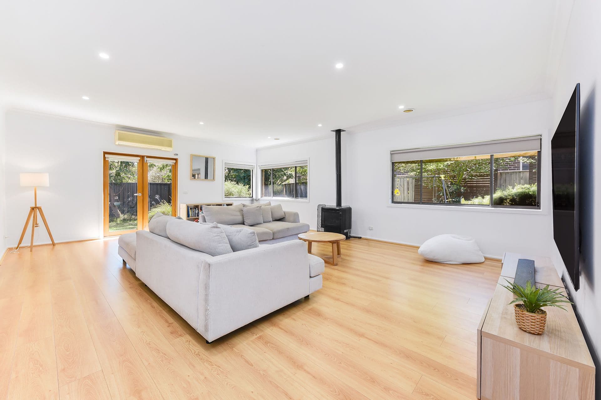 17 Cambridge Drive, Berwick VIC 3806, Berwick - Thumbnail 4