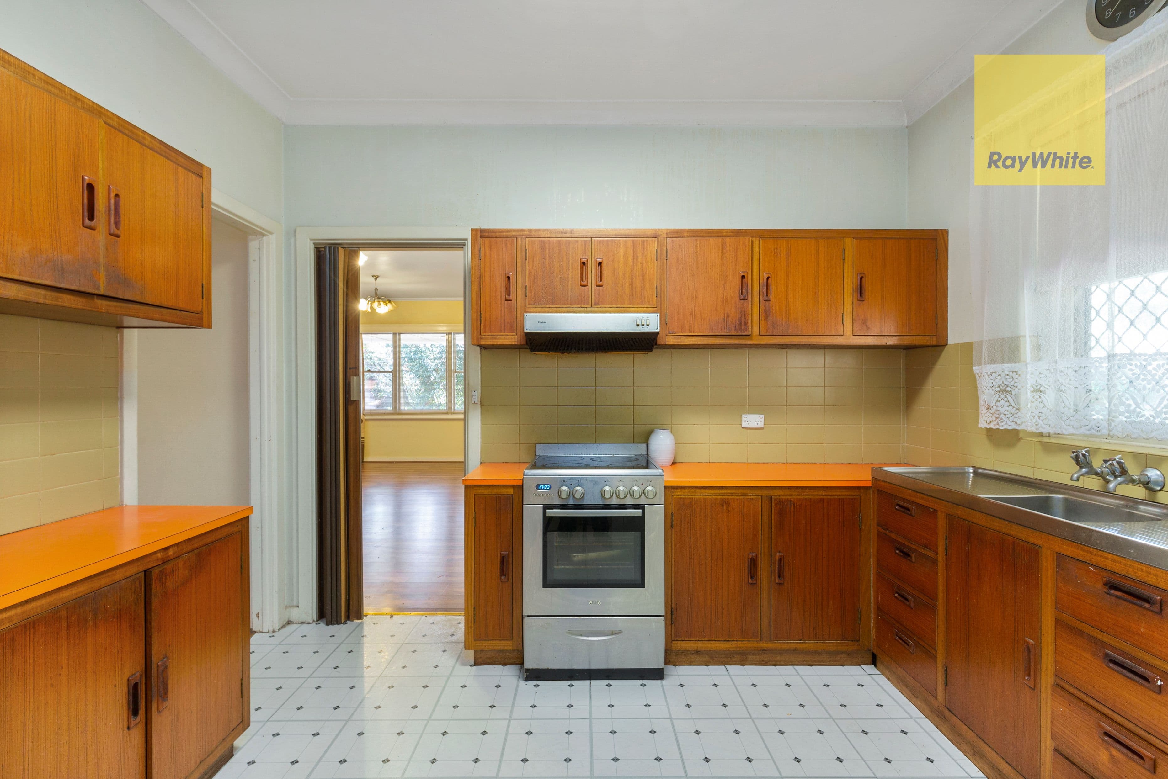 13 Simmons Crescent, Flinders Park SA 5025, Flinders Park - Thumbnail 6