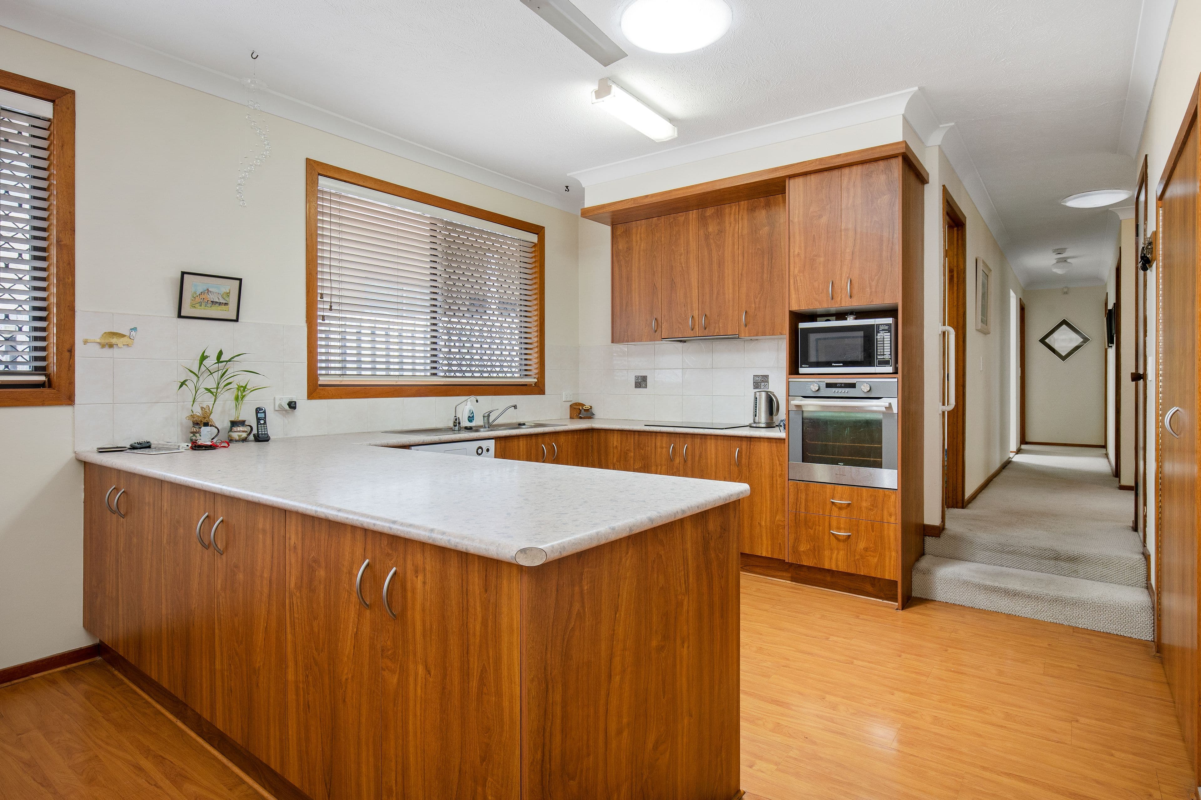 93 Alison Road, Carrara QLD 4211, Carrara - Thumbnail 5