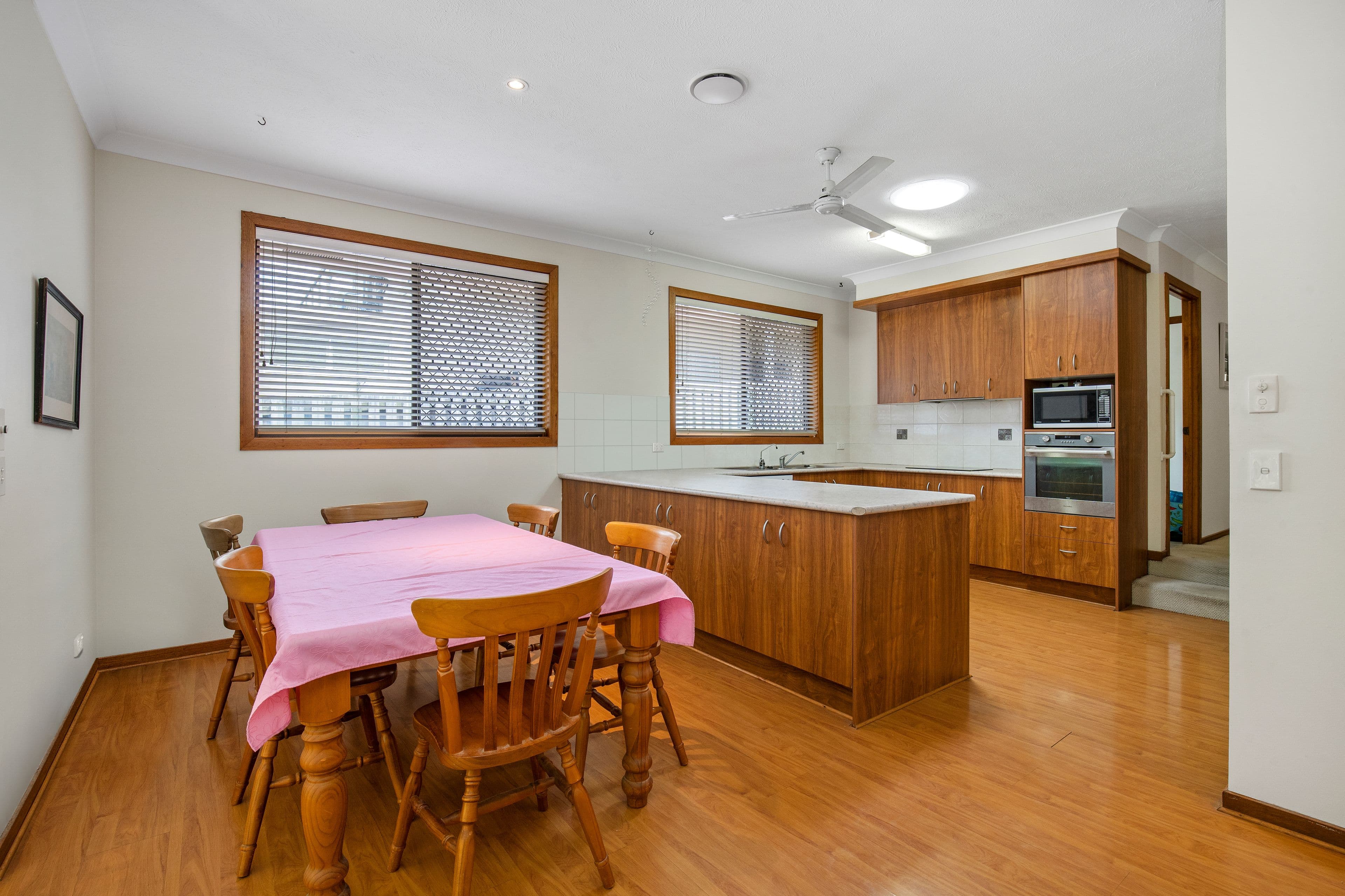 93 Alison Road, Carrara QLD 4211, Carrara - Thumbnail 6