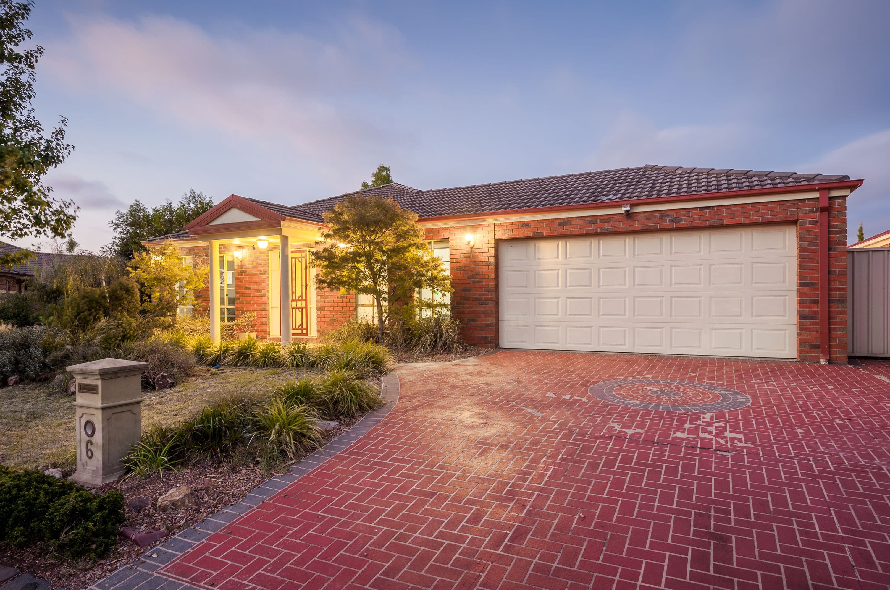 6 Ryan Lane, Caroline Springs VIC 3023, Caroline Springs - Thumbnail 3
