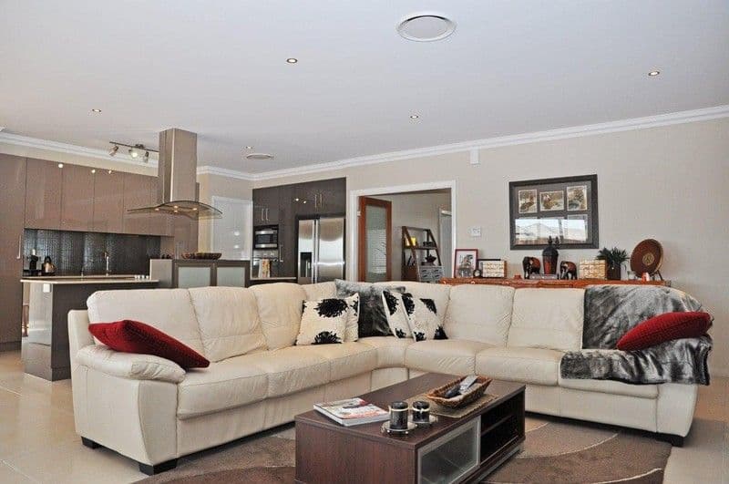 67 Wood Drive, MIDDLE RIDGE QLD 4350, Middle Ridge - Thumbnail 4