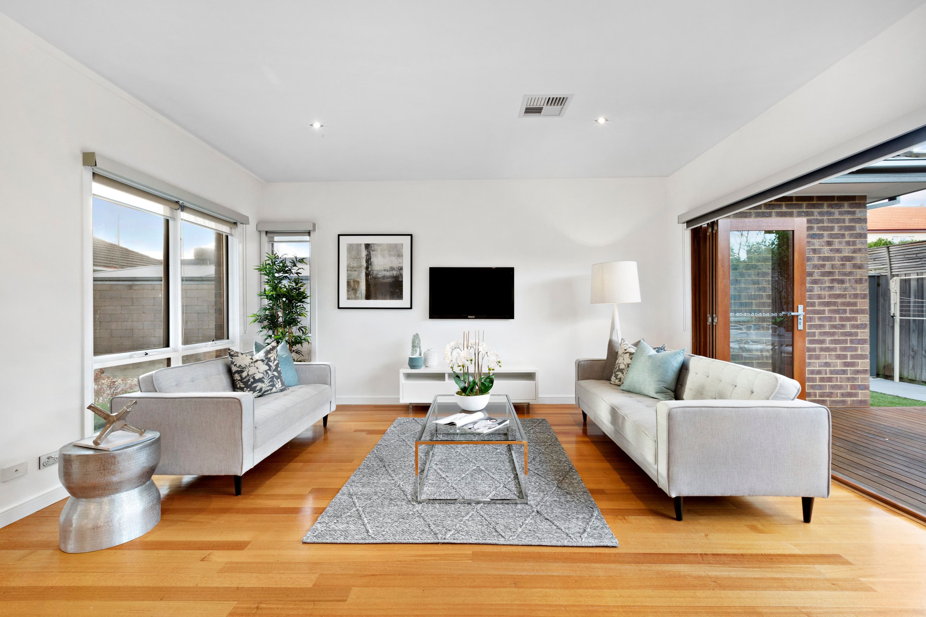 16 Sumersett Avenue, Oakleigh South VIC 3167, Oakleigh South - Thumbnail 3