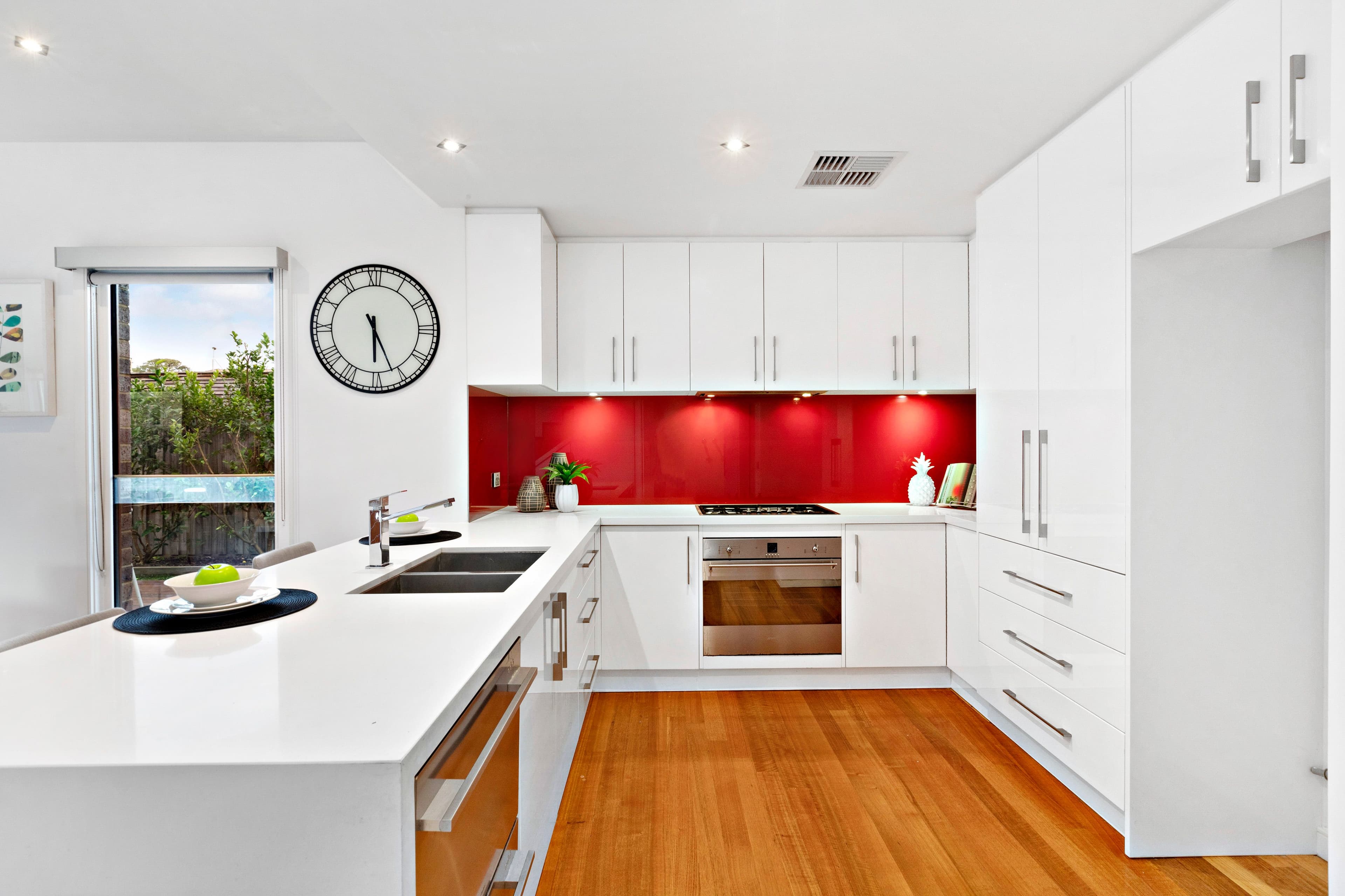 16 Sumersett Avenue, Oakleigh South VIC 3167, Oakleigh South - Thumbnail 4