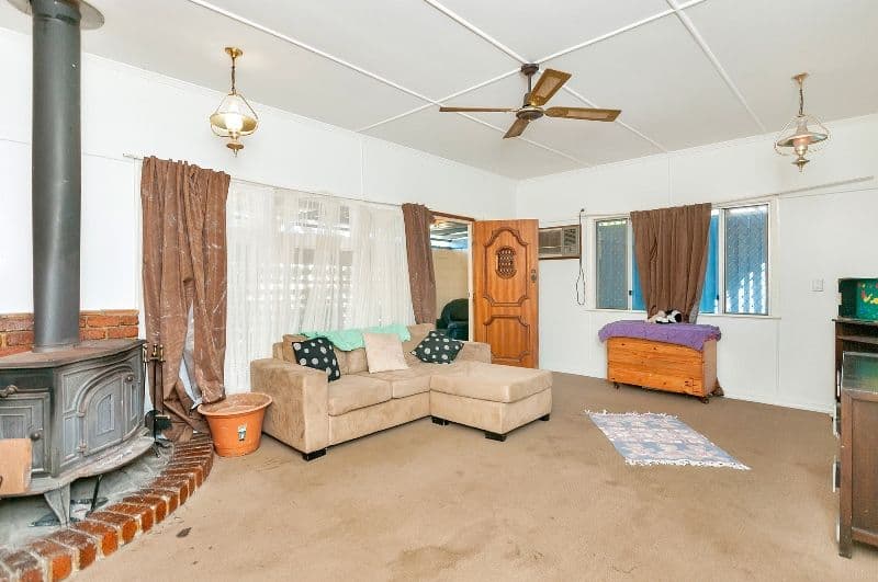25 Grenville Street, BASIN POCKET QLD 4305, Basin Pocket - Thumbnail 7